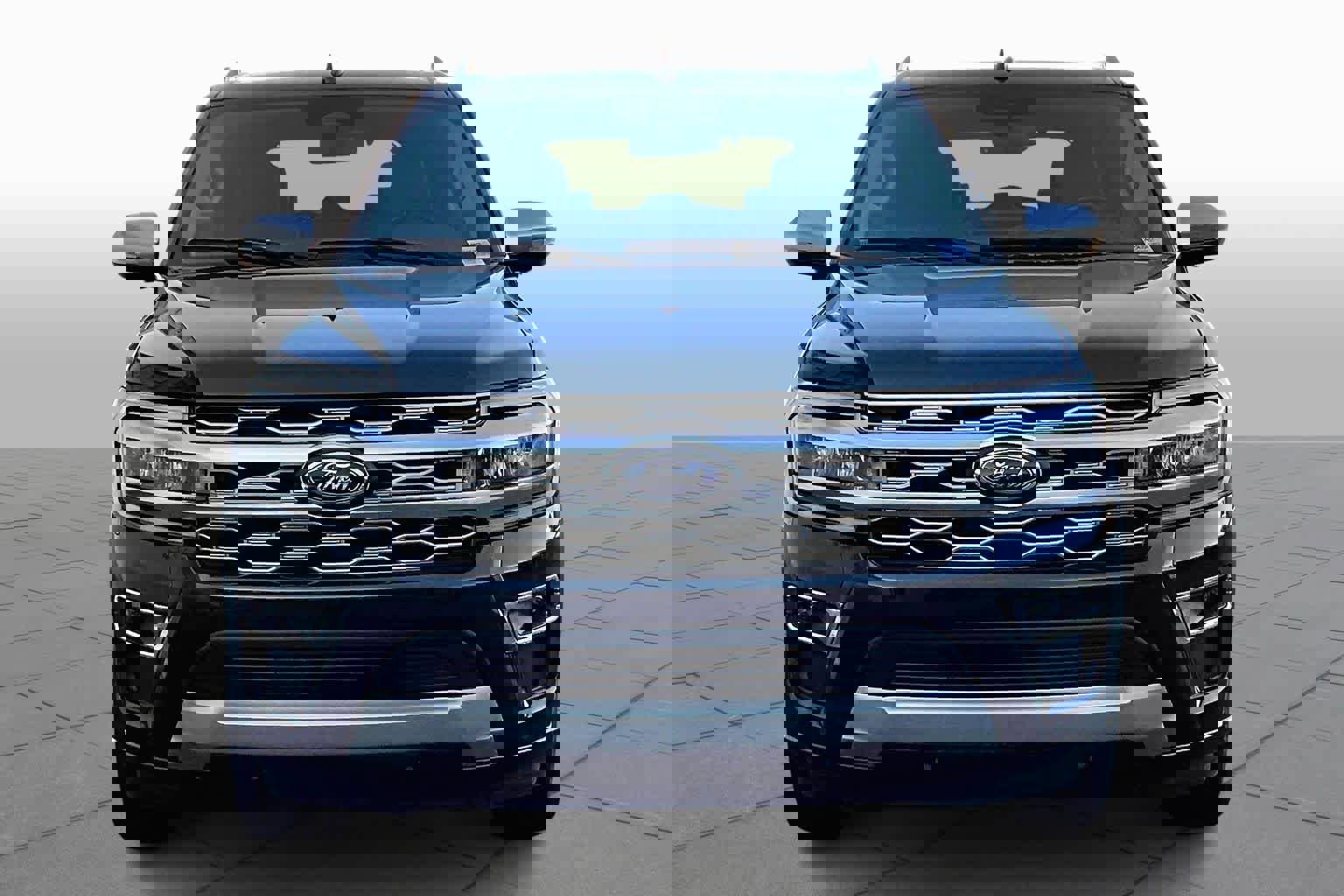 Certified 2023 Ford Expedition Platinum image 3