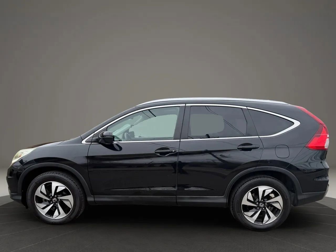 Used 2016 Honda CR-V Touring image 8