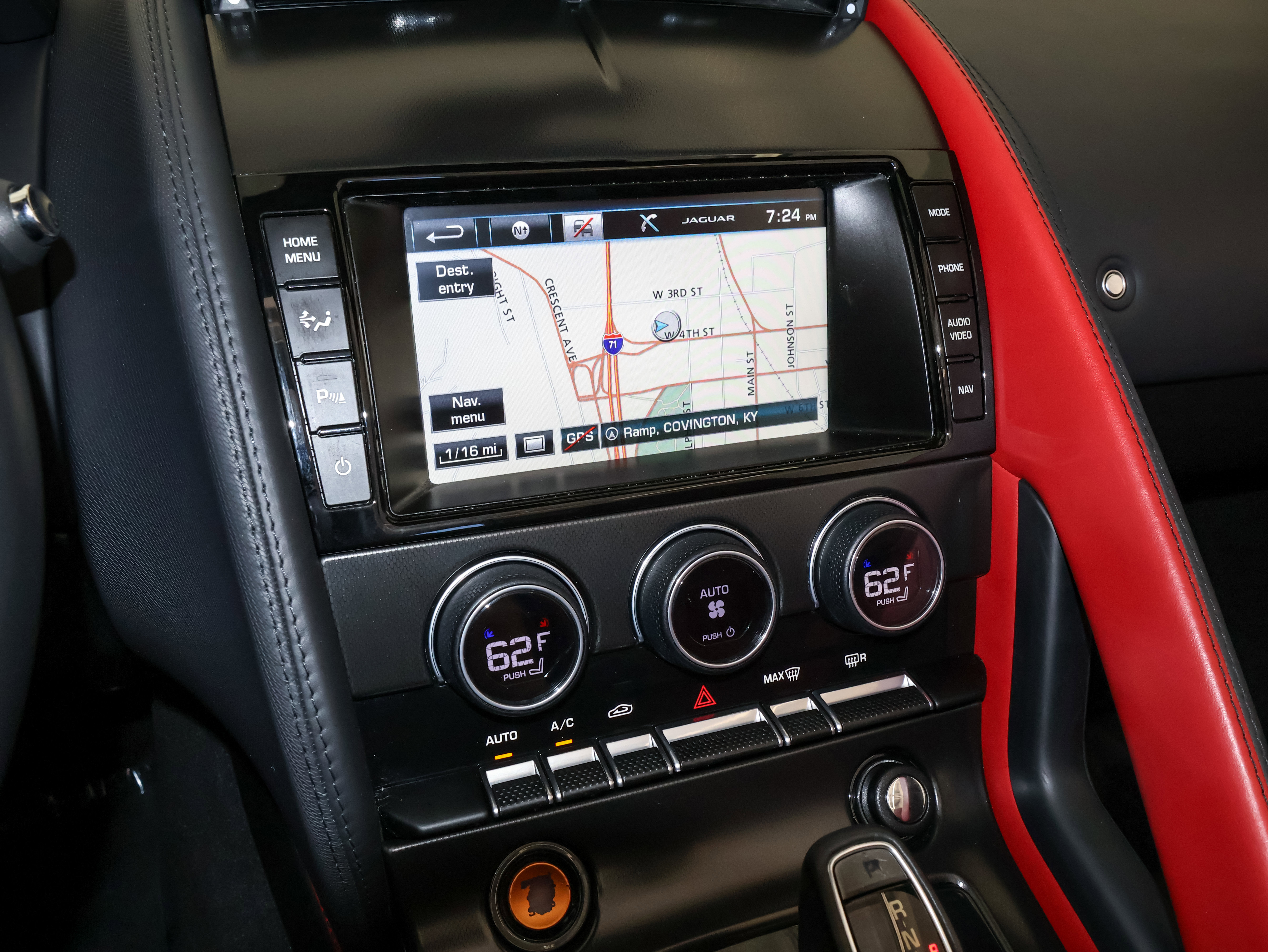 Used 2015 Jaguar F-TYPE S RWD image 23