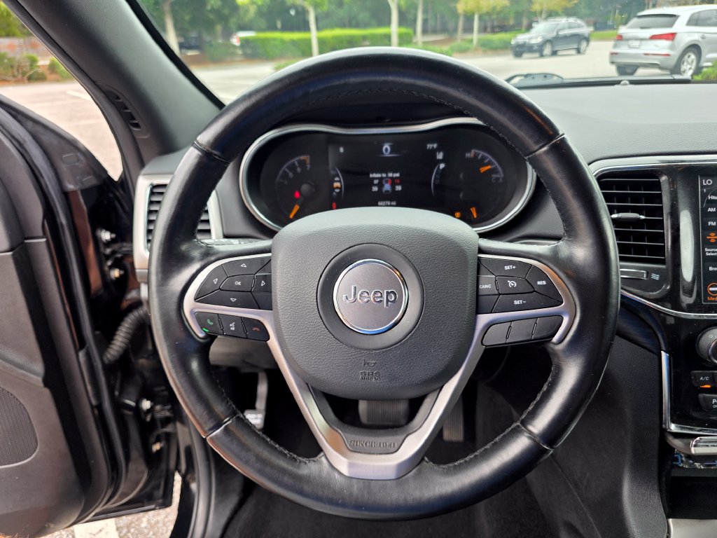 Used 2021 Jeep Grand Cherokee Laredo X AWD/4WD image 19