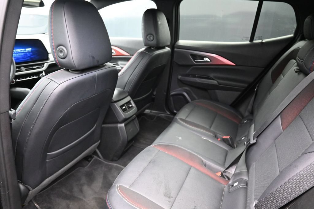 Used 2024 Chevrolet Equinox EV RS FWD image 16