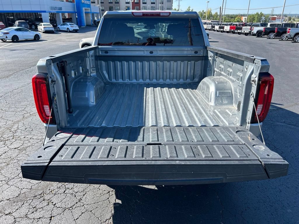 Used 2025 GMC Sierra 1500 SLT AWD/4WD image 34