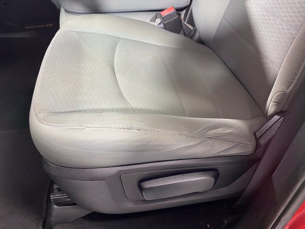 Used 2015 RAM 1500 Express AWD/4WD image 16