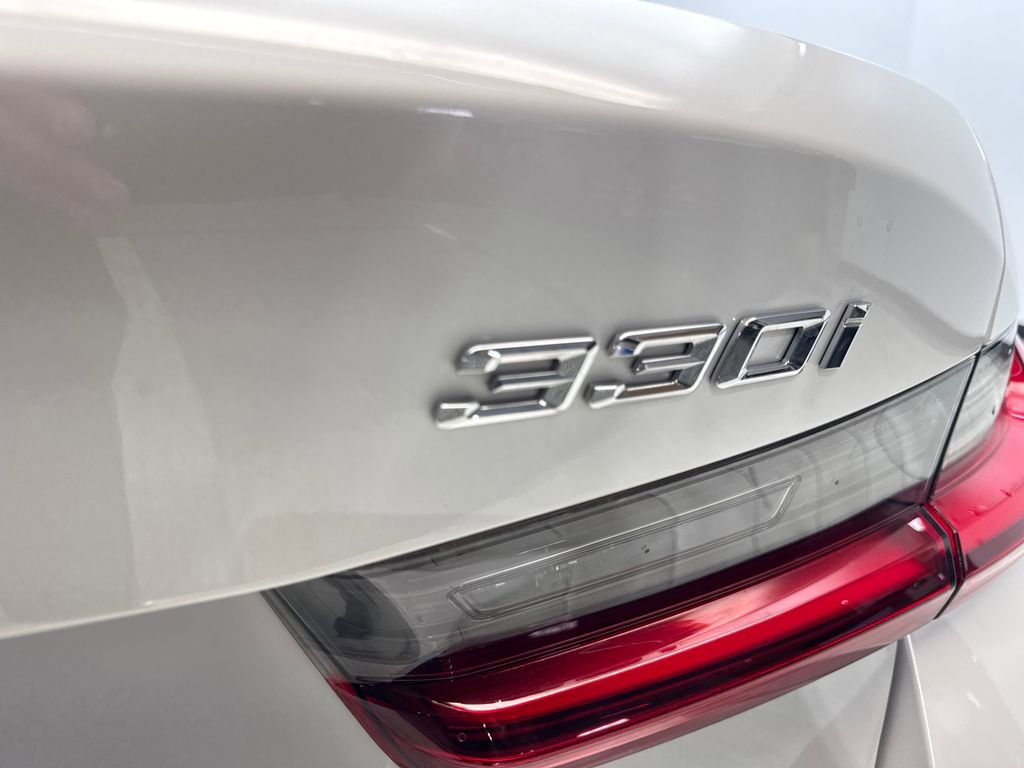 Used 2025 BMW 330i Sedan RWD image 23
