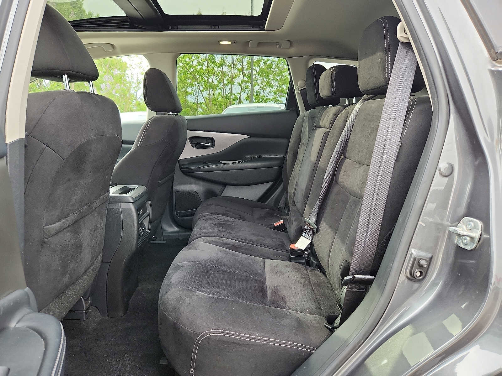 Used 2019 Nissan Murano SV w/ Premium Package AWD/4WD image 10