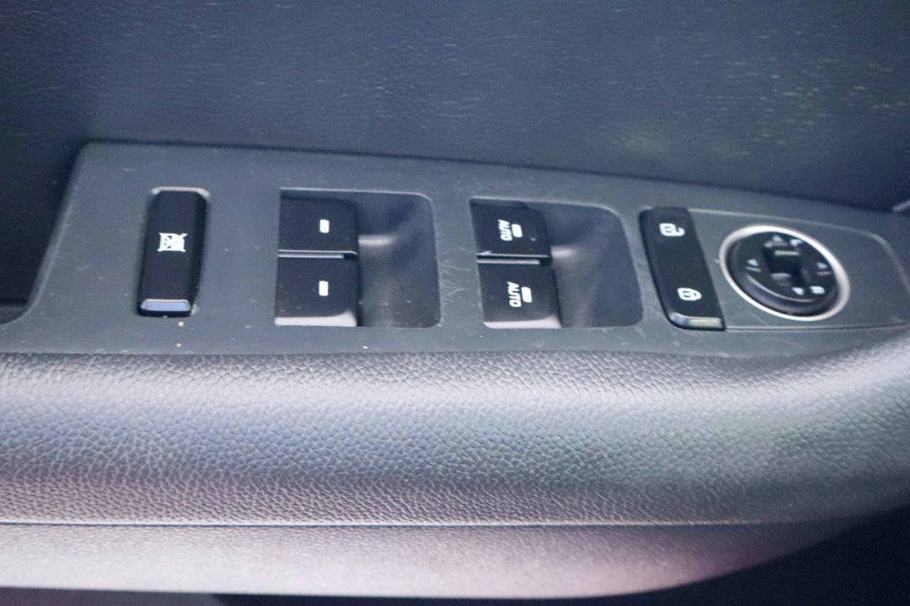 Used 2018 Hyundai Sonata Sport FWD image 28