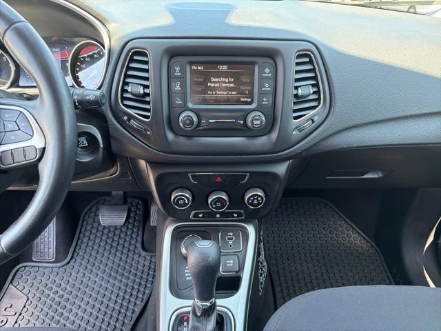 Used 2018 Jeep Compass Sport w/ Cold Weather Group AWD/4WD image 32