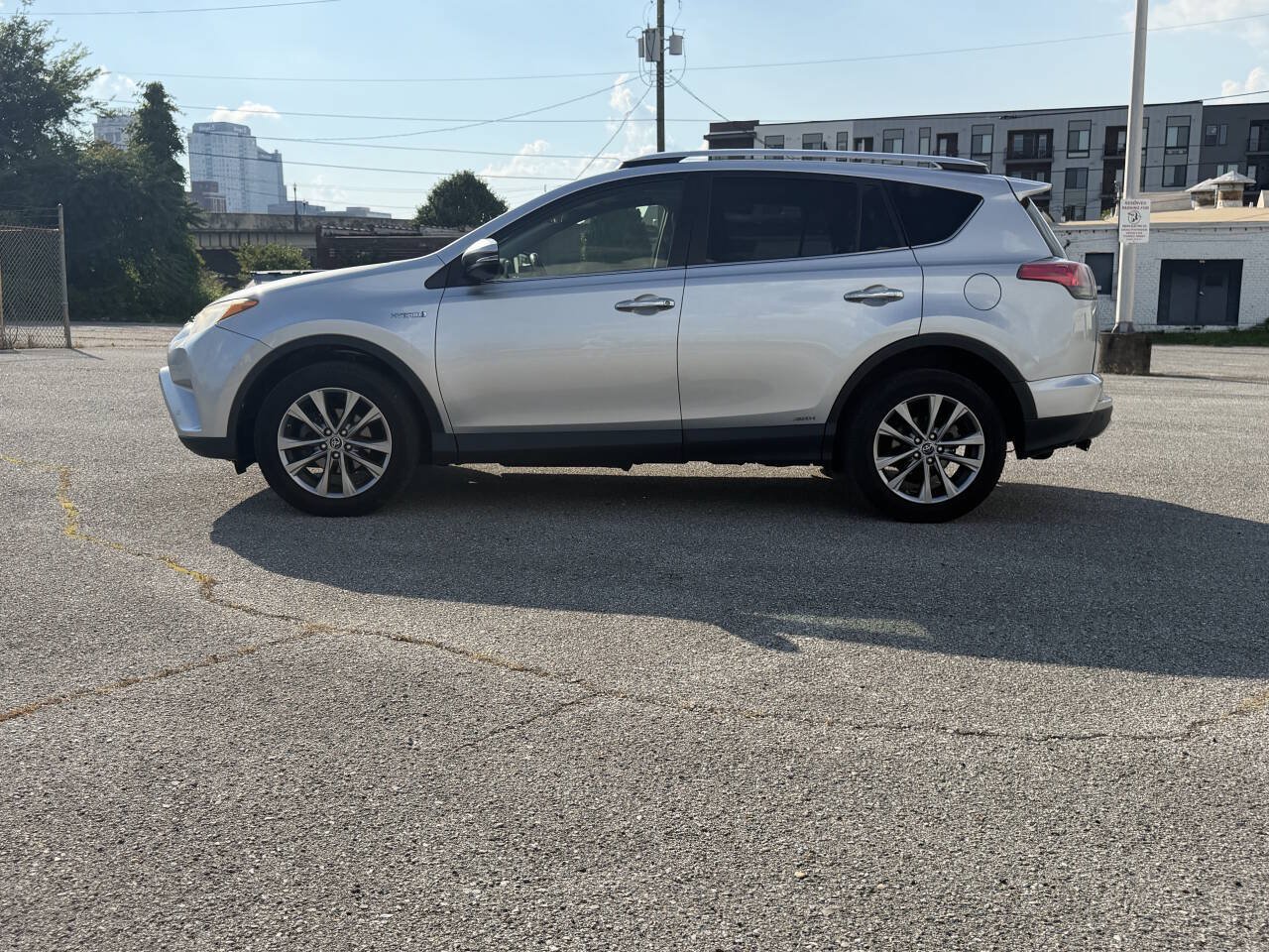 Used 2016 Toyota RAV4 Limited AWD/4WD image 15