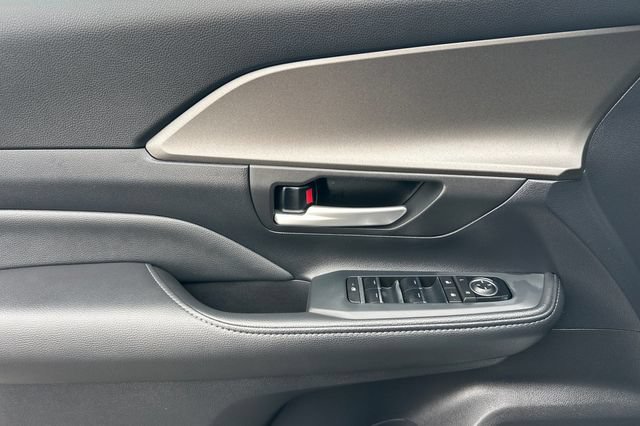 Certified 2026 Toyota Grand Highlander AWD image 14