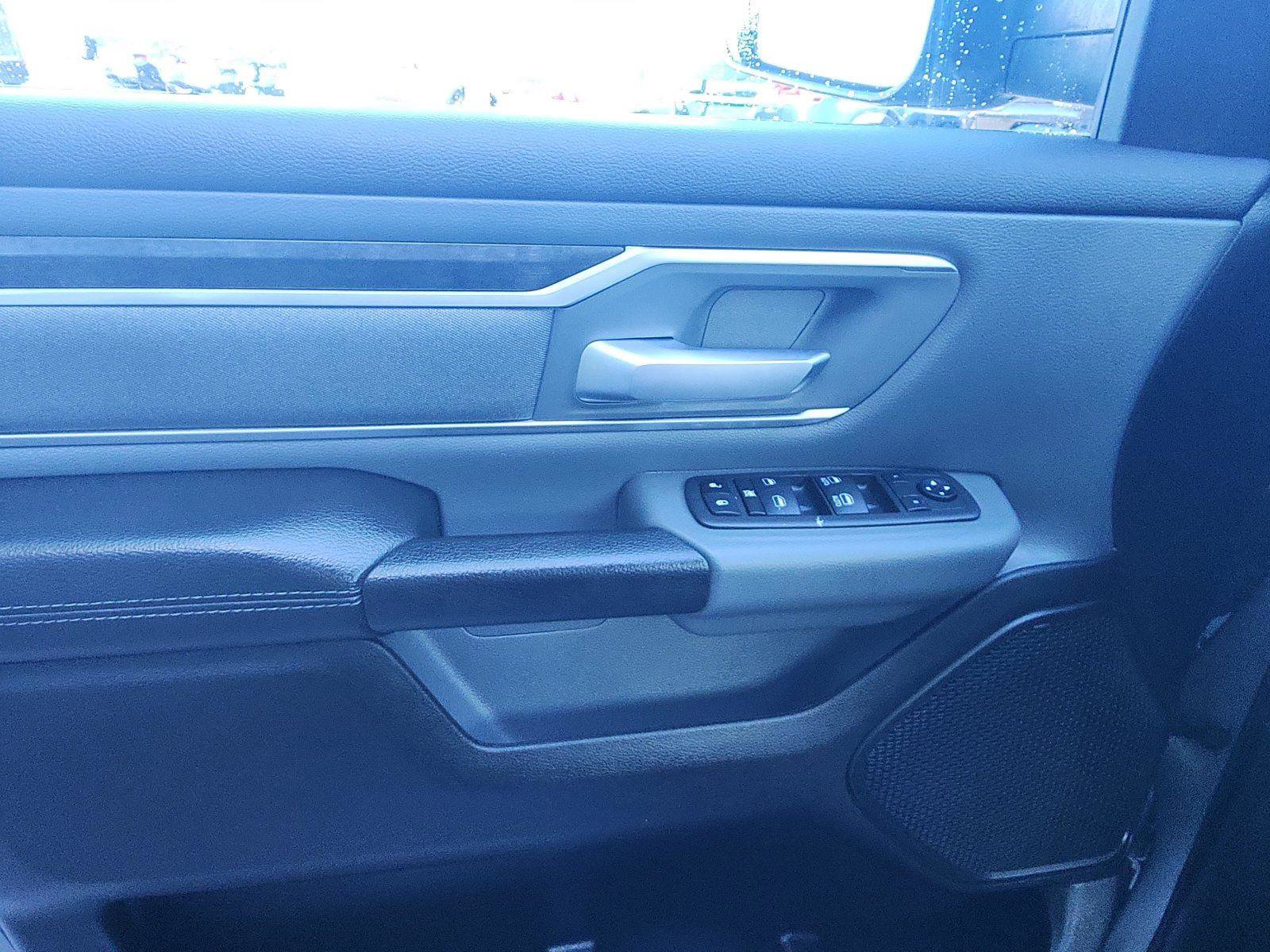 Used 2022 RAM 1500 Big Horn AWD/4WD image 15