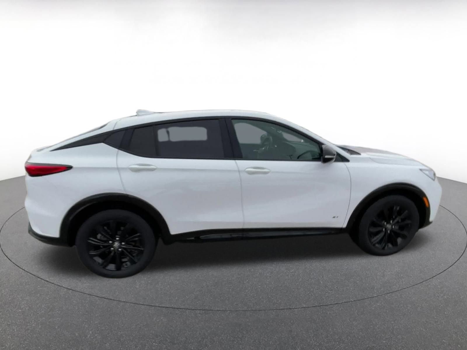 Used 2025 Buick Envista Sport Touring image 16