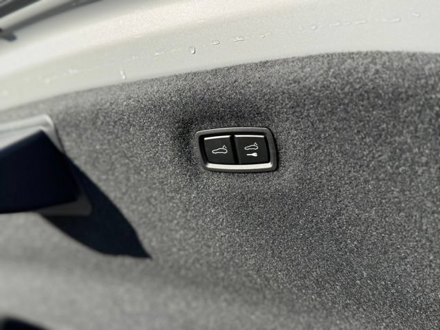 New 2026 Porsche Taycan AWD/4WD image 34