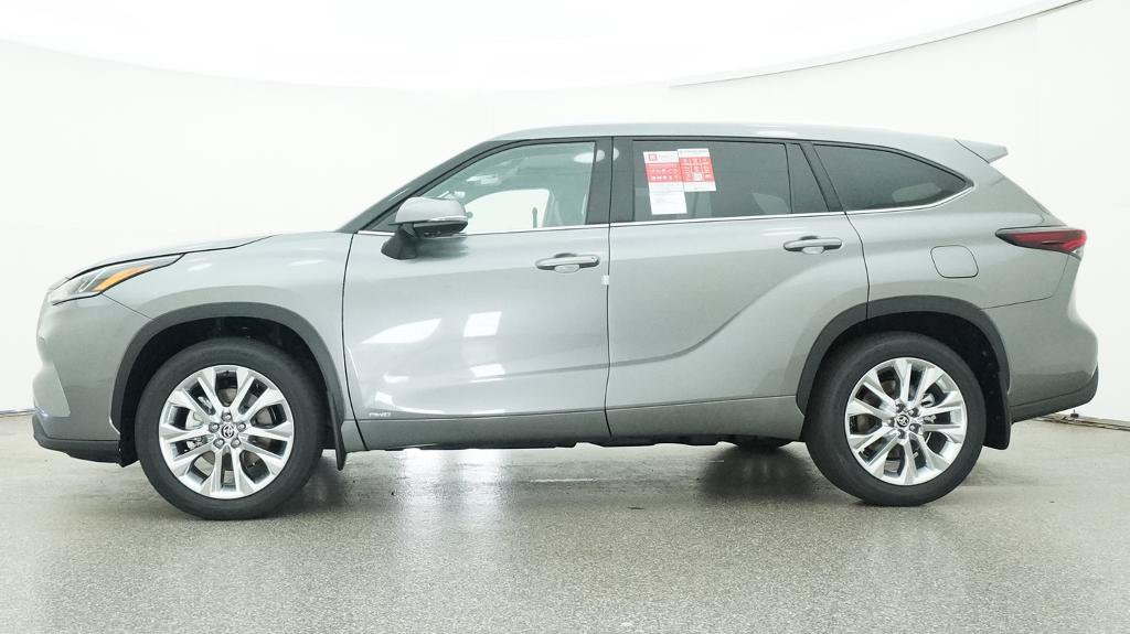New 2026 Toyota Highlander Limited AWD/4WD image 2