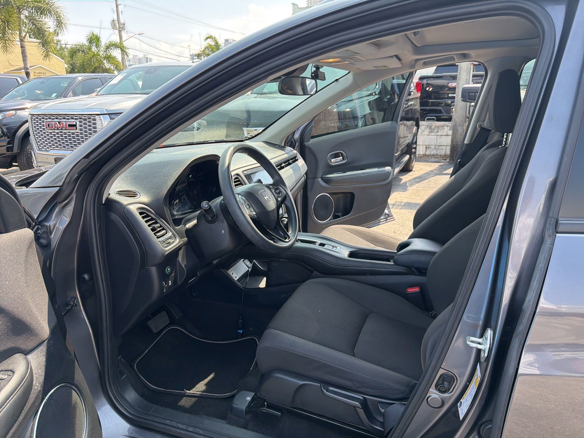Used 2022 Honda HR-V EX image 27