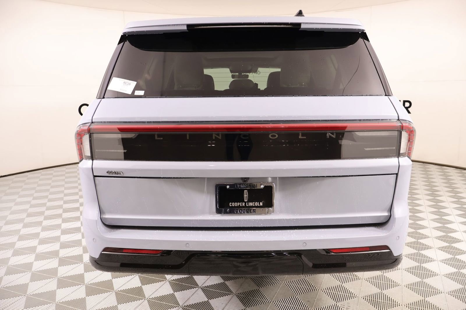 New 2026 Lincoln Navigator L Reserve AWD/4WD image 24