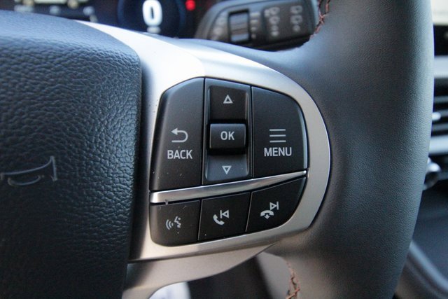 New 2025 Ford Explorer Active w/ Active Comfort Package image 21