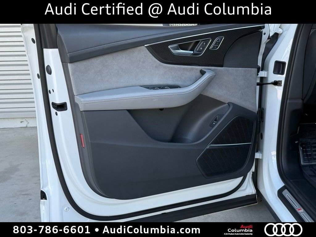 Used 2023 Audi SQ7 Prestige AWD/4WD image 20