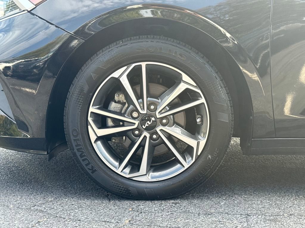 Used 2023 Kia Forte LXS image 10