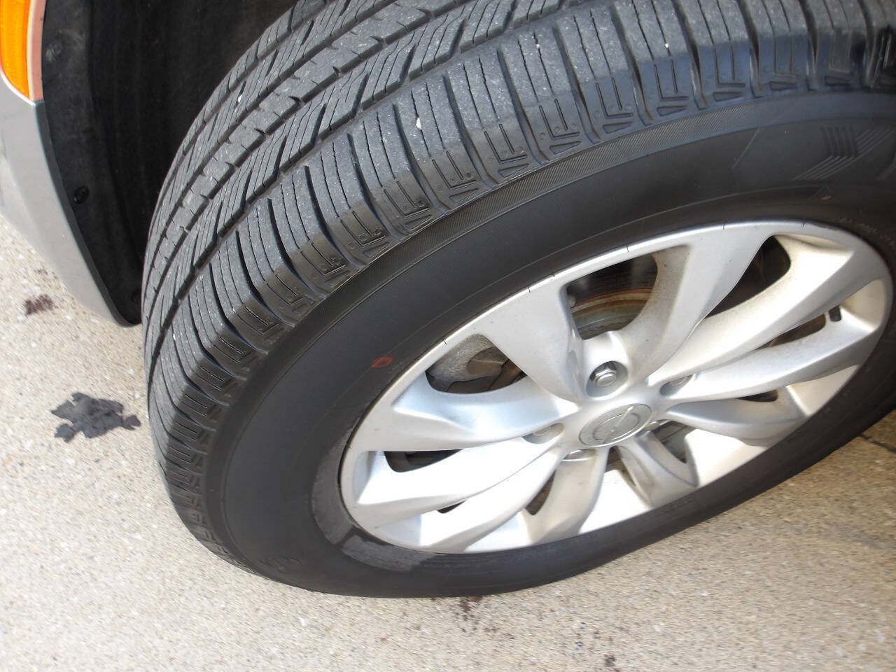 Used 2017 Chrysler Pacifica Touring-L FWD image 36