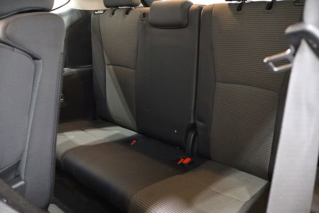 Used 2024 Toyota Highlander LE image 11