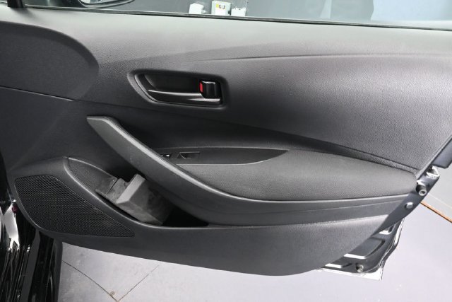 Used 2026 Toyota Corolla LE FWD image 32