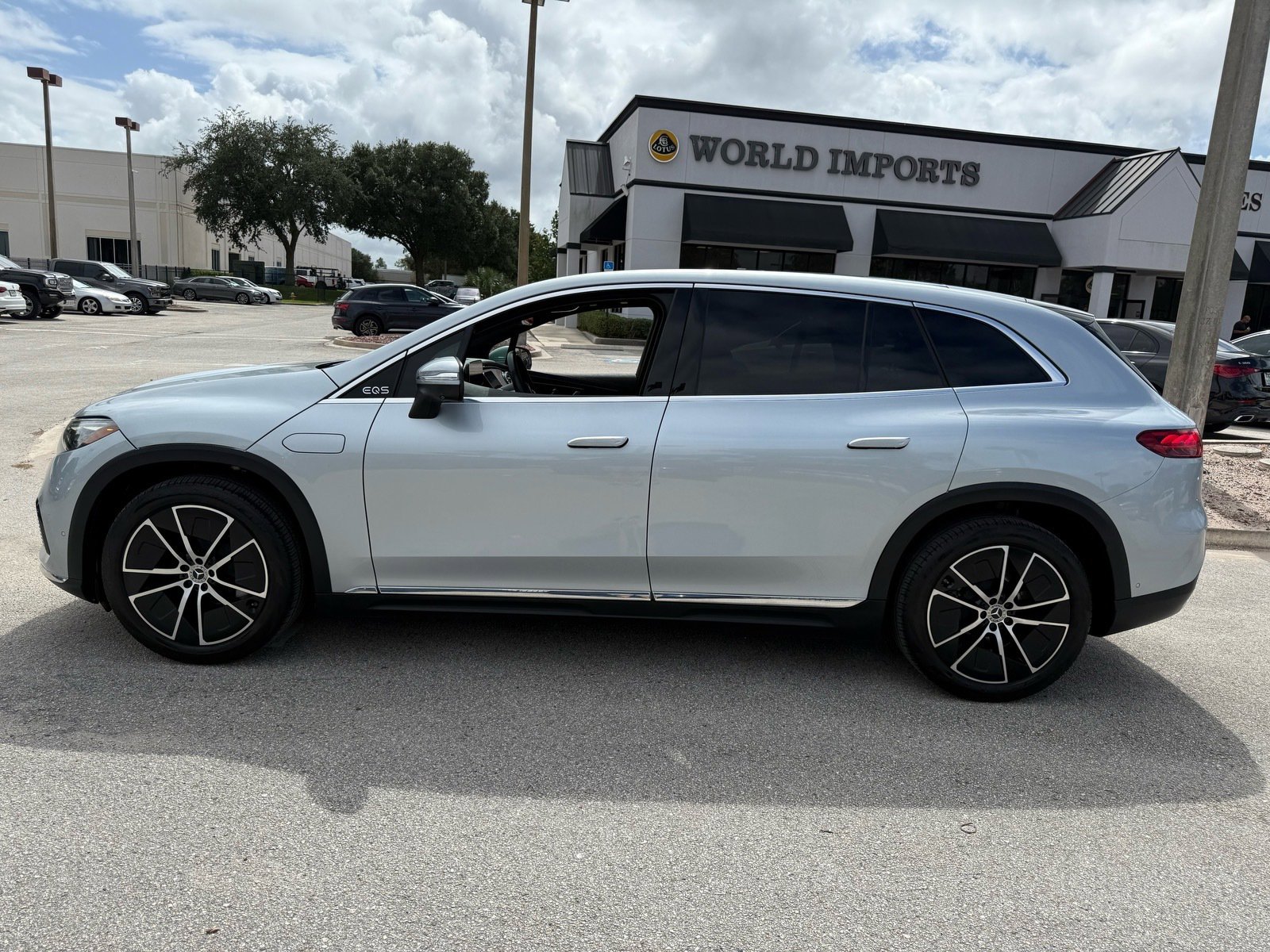 Used 2023 Mercedes-Benz EQS 450+ SUV image 10