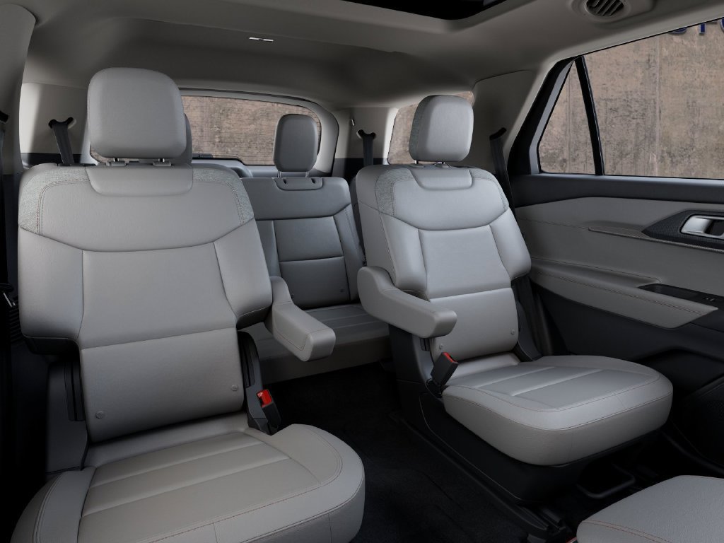 New 2027 Ford Explorer Active w/ Active Comfort Package AWD/4WD image 11