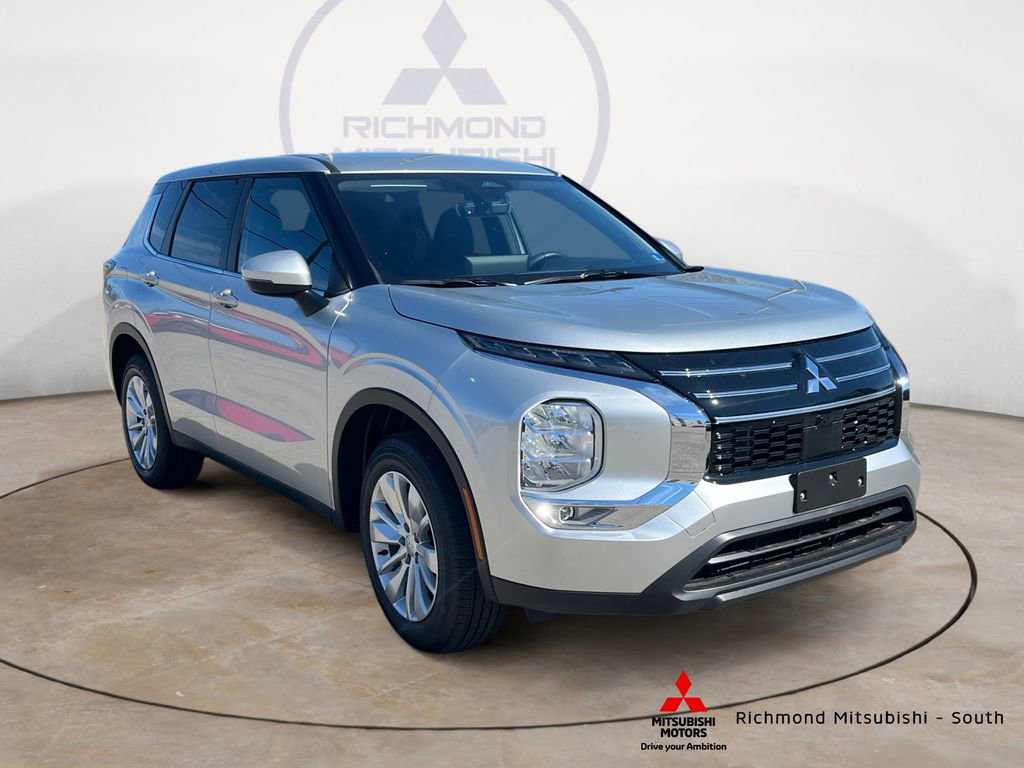 New 2026 Mitsubishi Outlander ES image 1