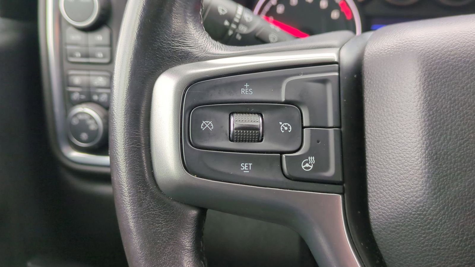 Used 2021 Chevrolet Silverado 1500 RST image 25