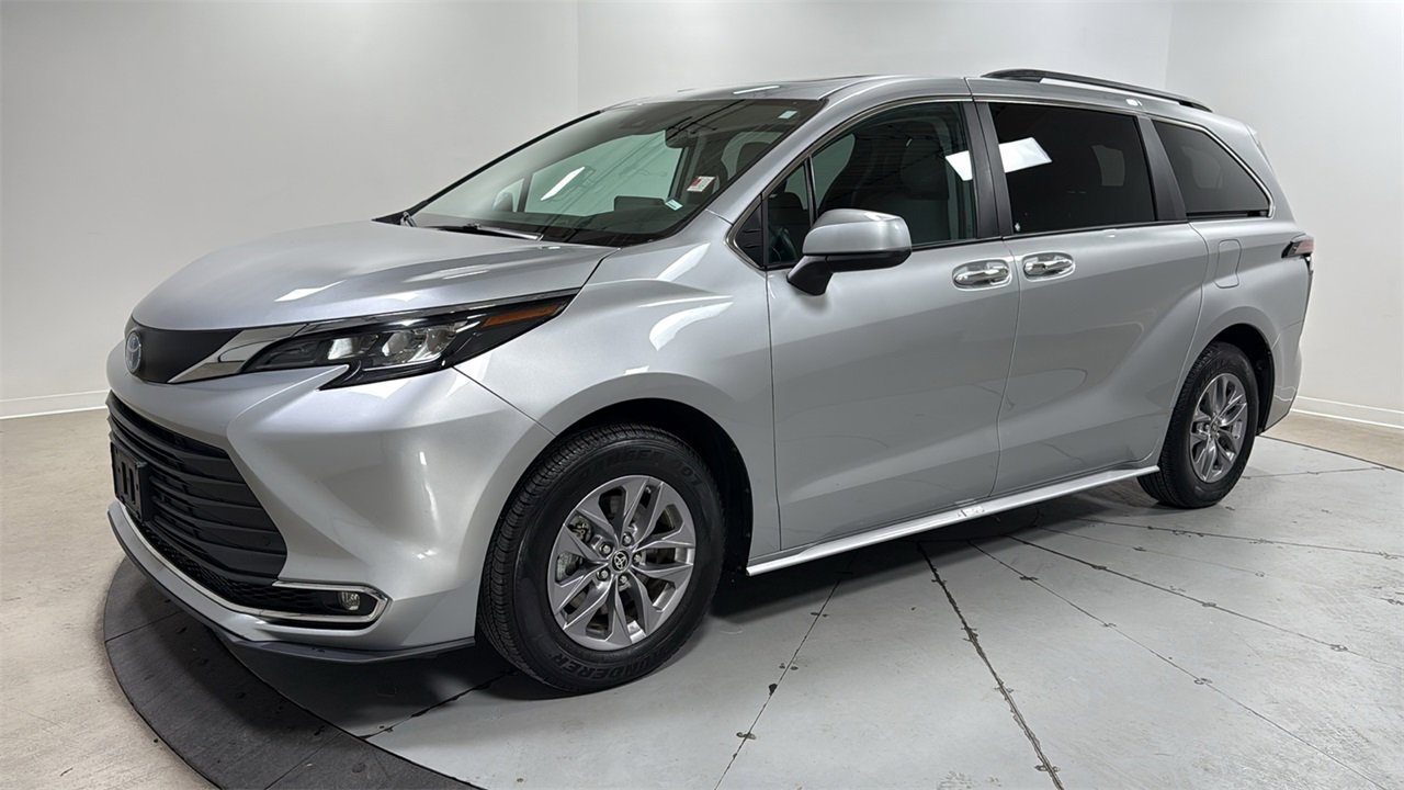 Used 2024 Toyota Sienna XLE