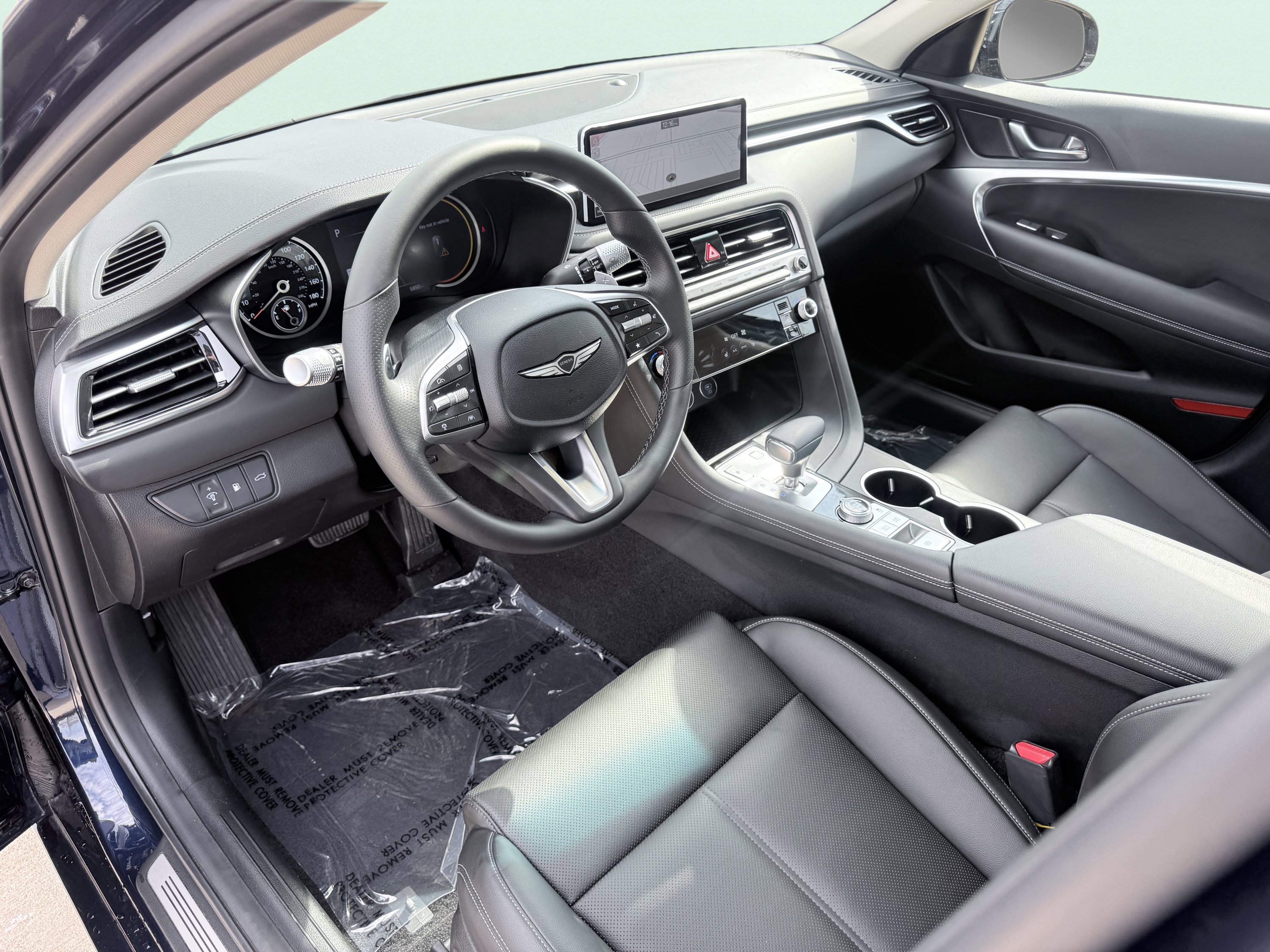 Used 2026 Genesis G70 2.5T image 25