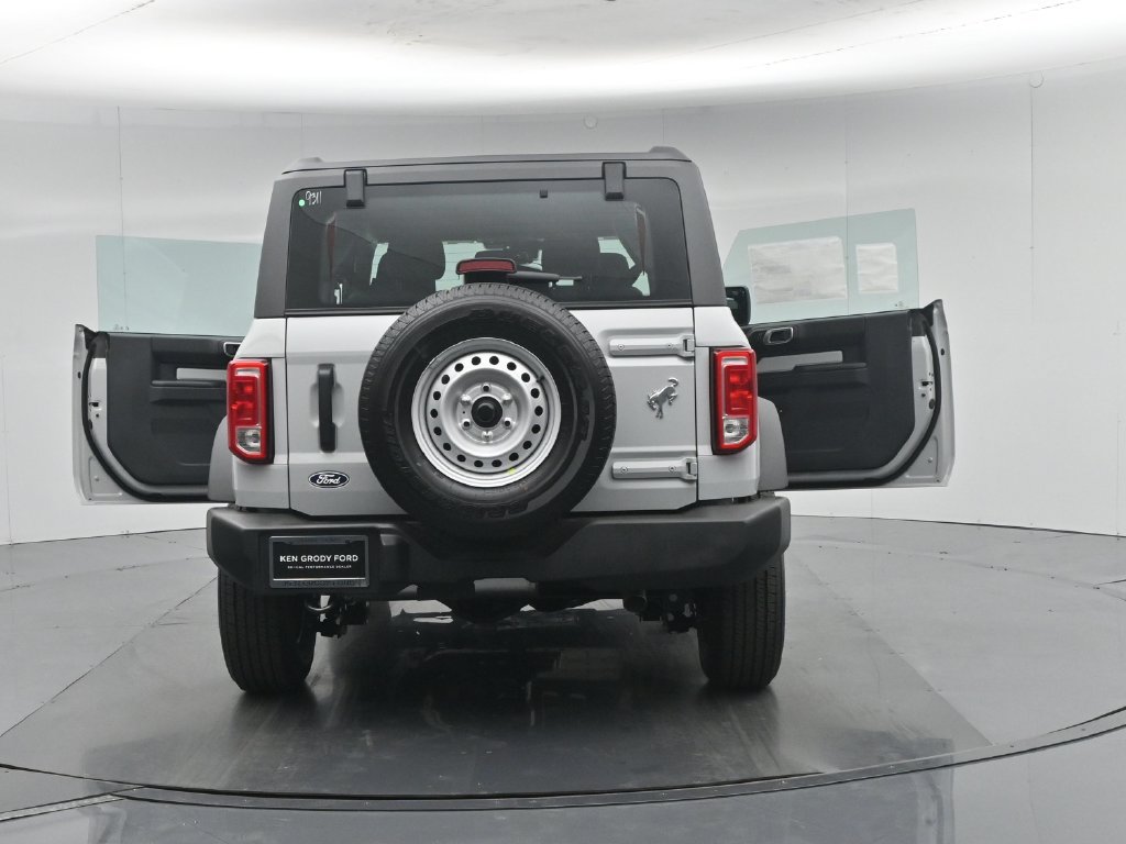 New 2026 Ford Bronco 2-Door AWD/4WD image 30