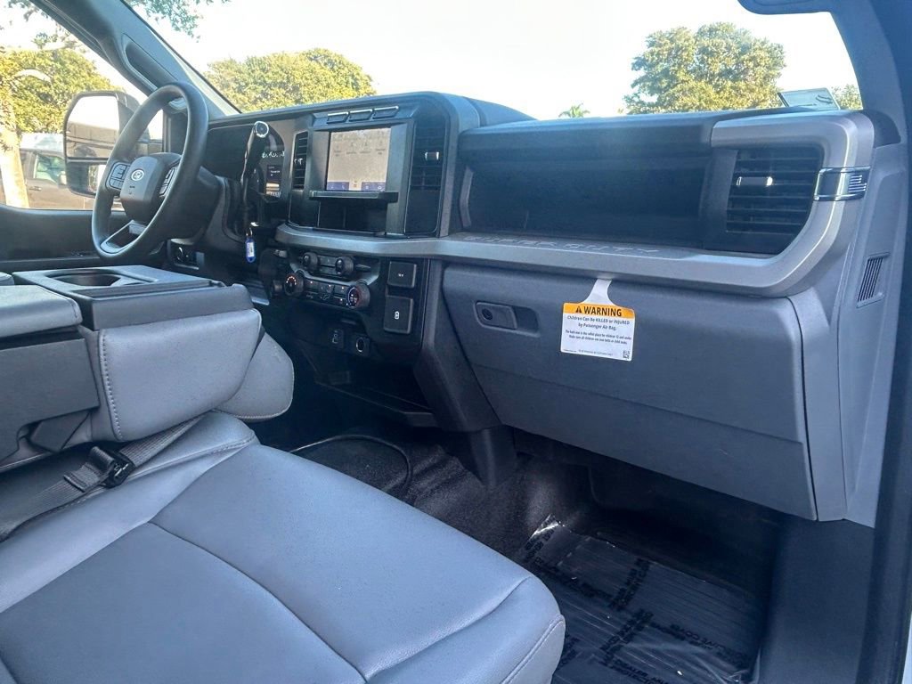 Certified 2023 Ford F550 2WD SuperCab Super Duty w/ XL Chrome Package image 22