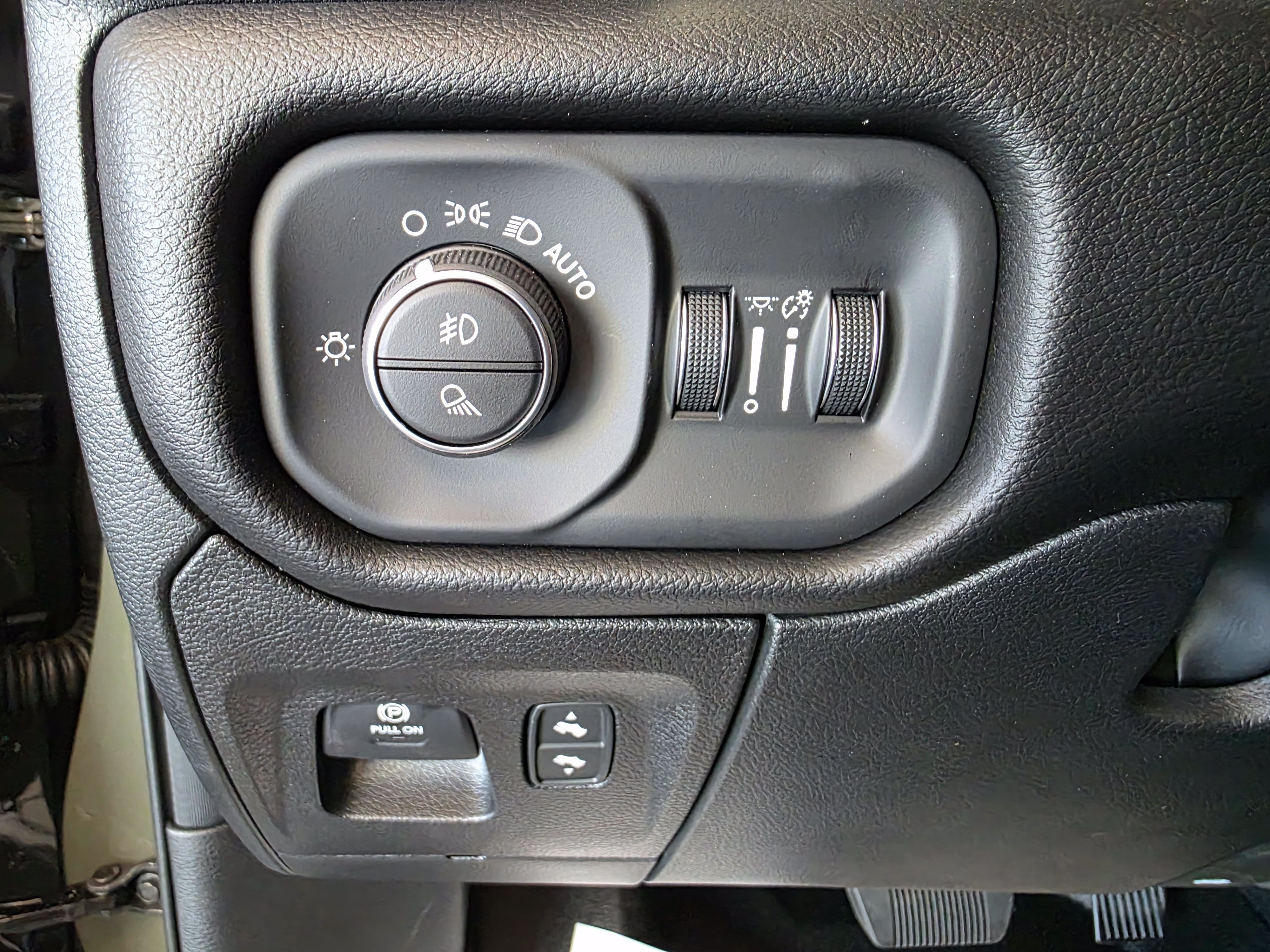 New 2026 RAM 1500 Big Horn AWD/4WD image 16