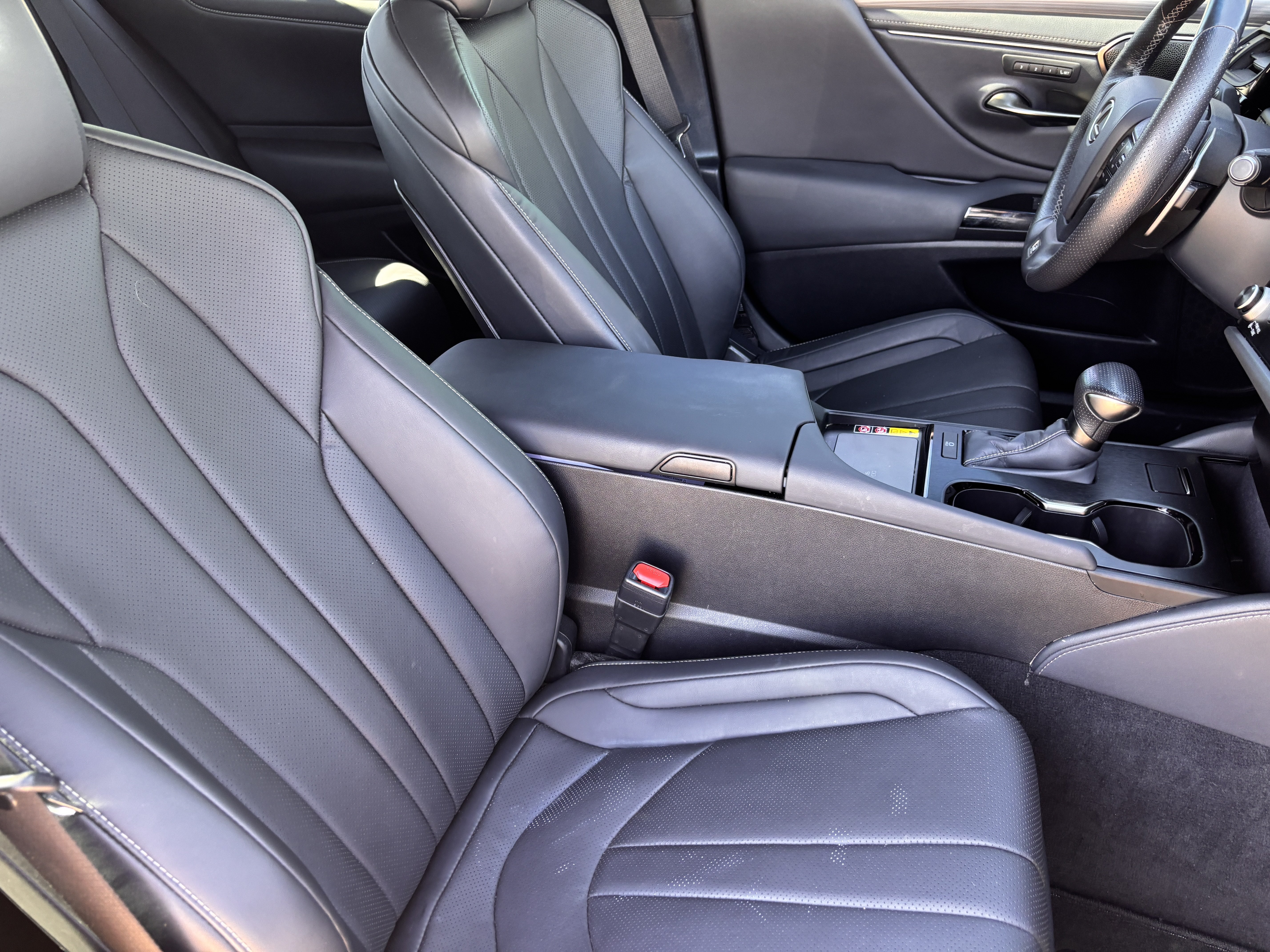 Certified 2024 Lexus ES 350 F Sport w/ Accessory Package (Z2) FWD image 38
