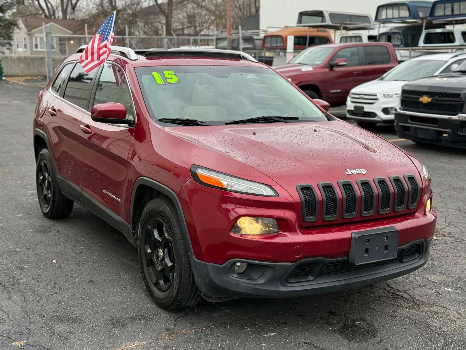 Used 2015 Jeep Cherokee Latitude w/ Comfort/Convenience Group image 3