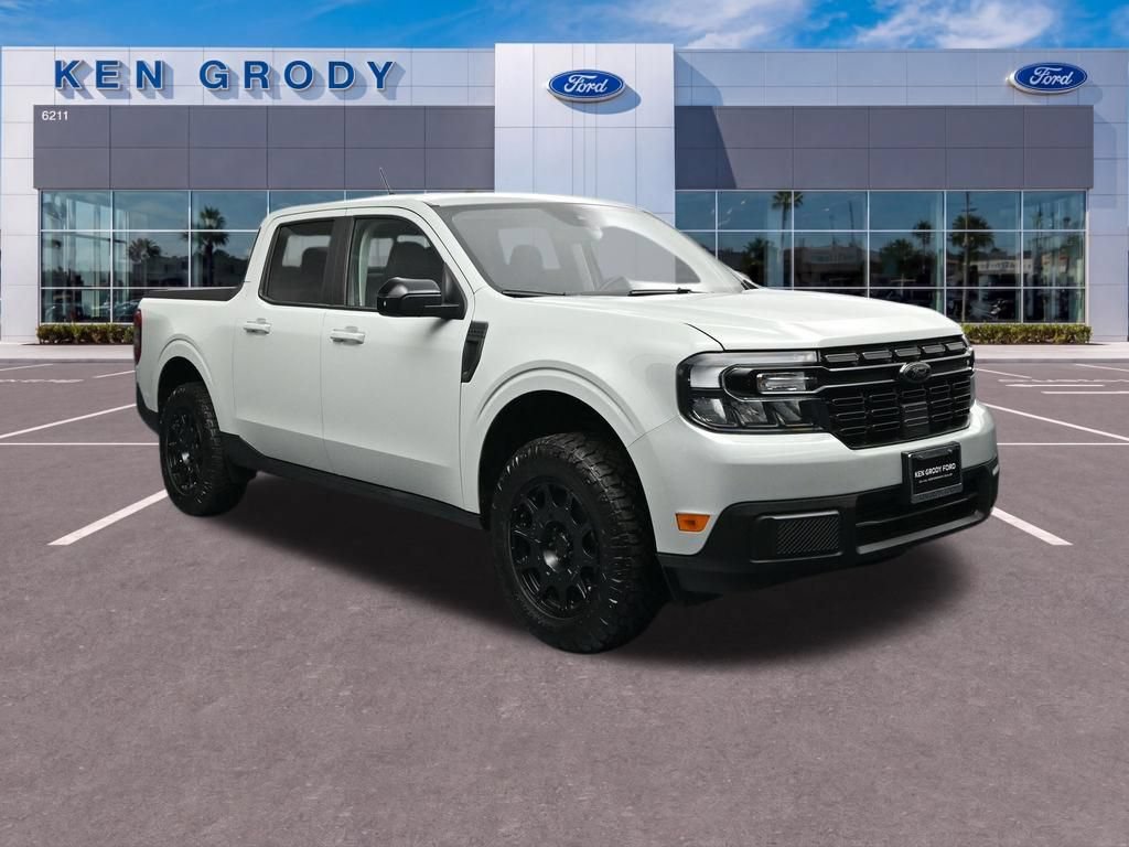 Used 2024 Ford Maverick Lariat w/ Black Appearance Package AWD/4WD image 1