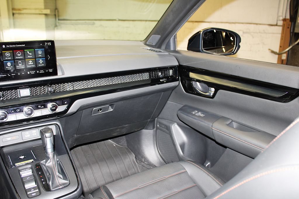 Used 2025 Honda CR-V Sport Touring image 33