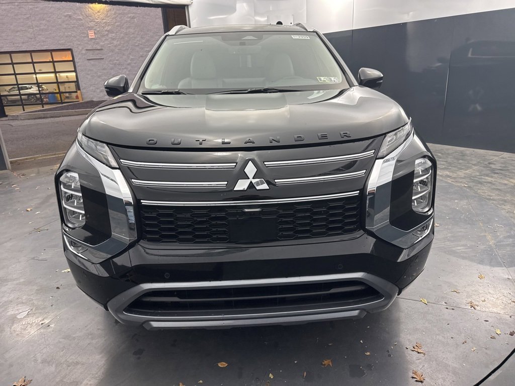 New 2025 Mitsubishi Outlander SEL image 8