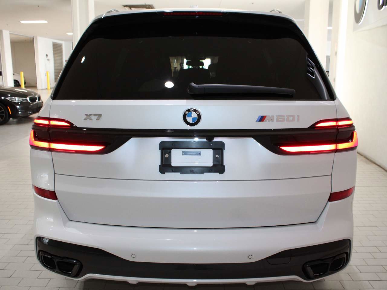 New 2026 BMW X7 M60i image 6