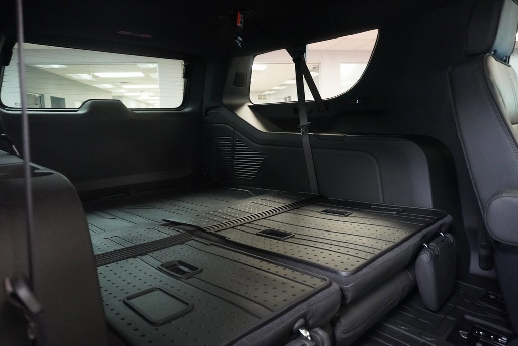 New 2026 Chevrolet Suburban High Country image 33