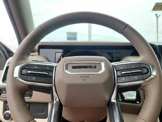 New 2026 GMC Yukon Denali w/ Sun & Power Step Package AWD/4WD image 15