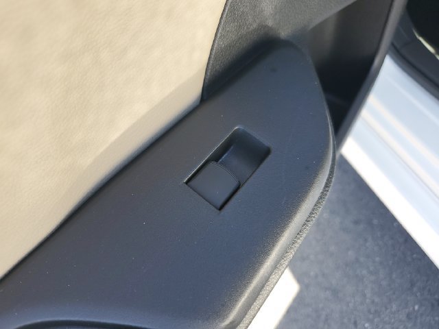 Used 2016 Honda Civic Touring image 16