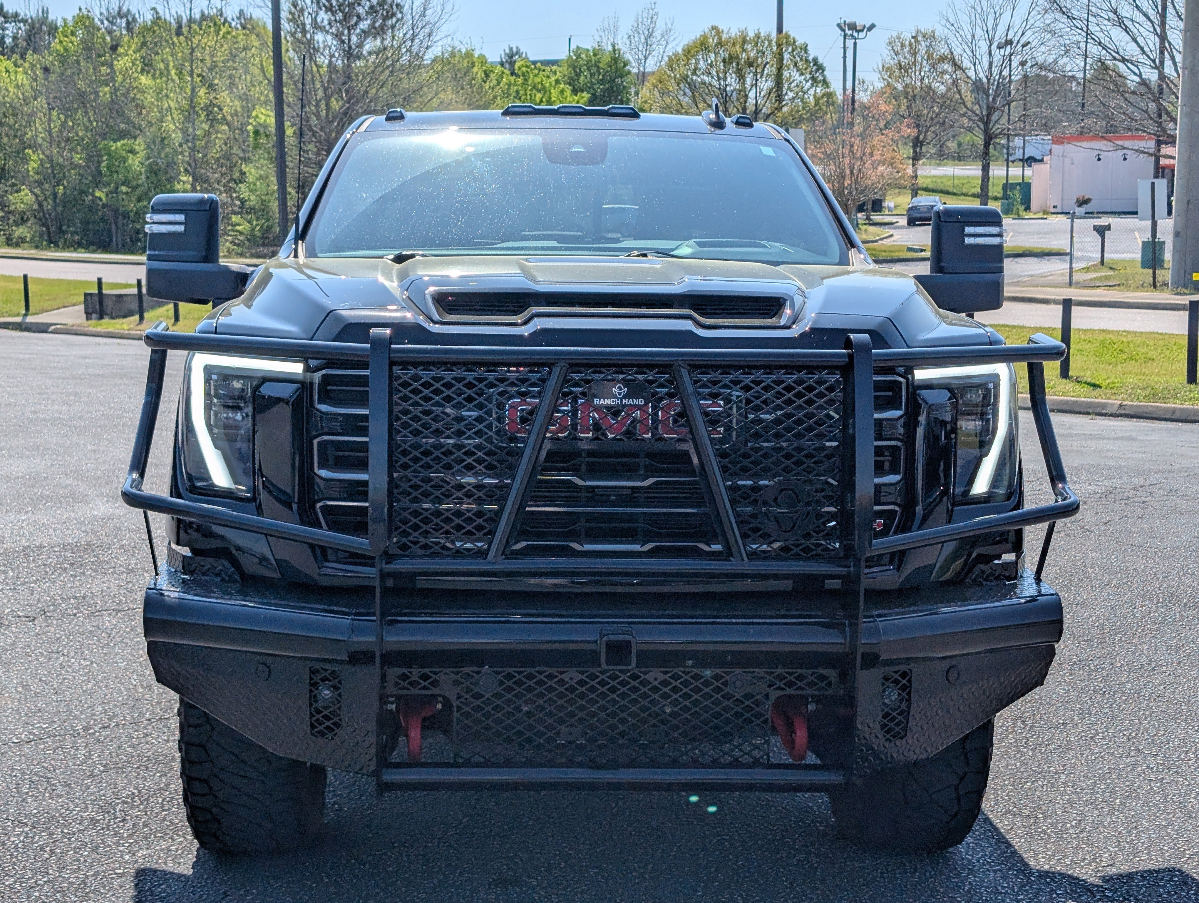 Used 2024 GMC Sierra 2500 AT4 w/ AT4 Premium Plus Package image 3
