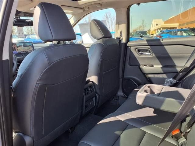New 2025 Nissan Rogue SL w/ Tech Package image 27