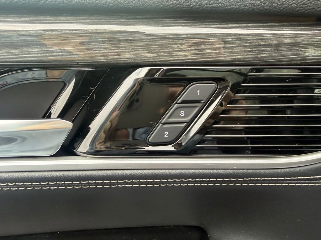 Used 2022 Jeep Wagoneer Series II w/ Premium Group I image 14