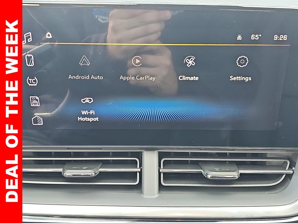 New 2025 Chevrolet Trax RS w/ Sunroof Package image 21