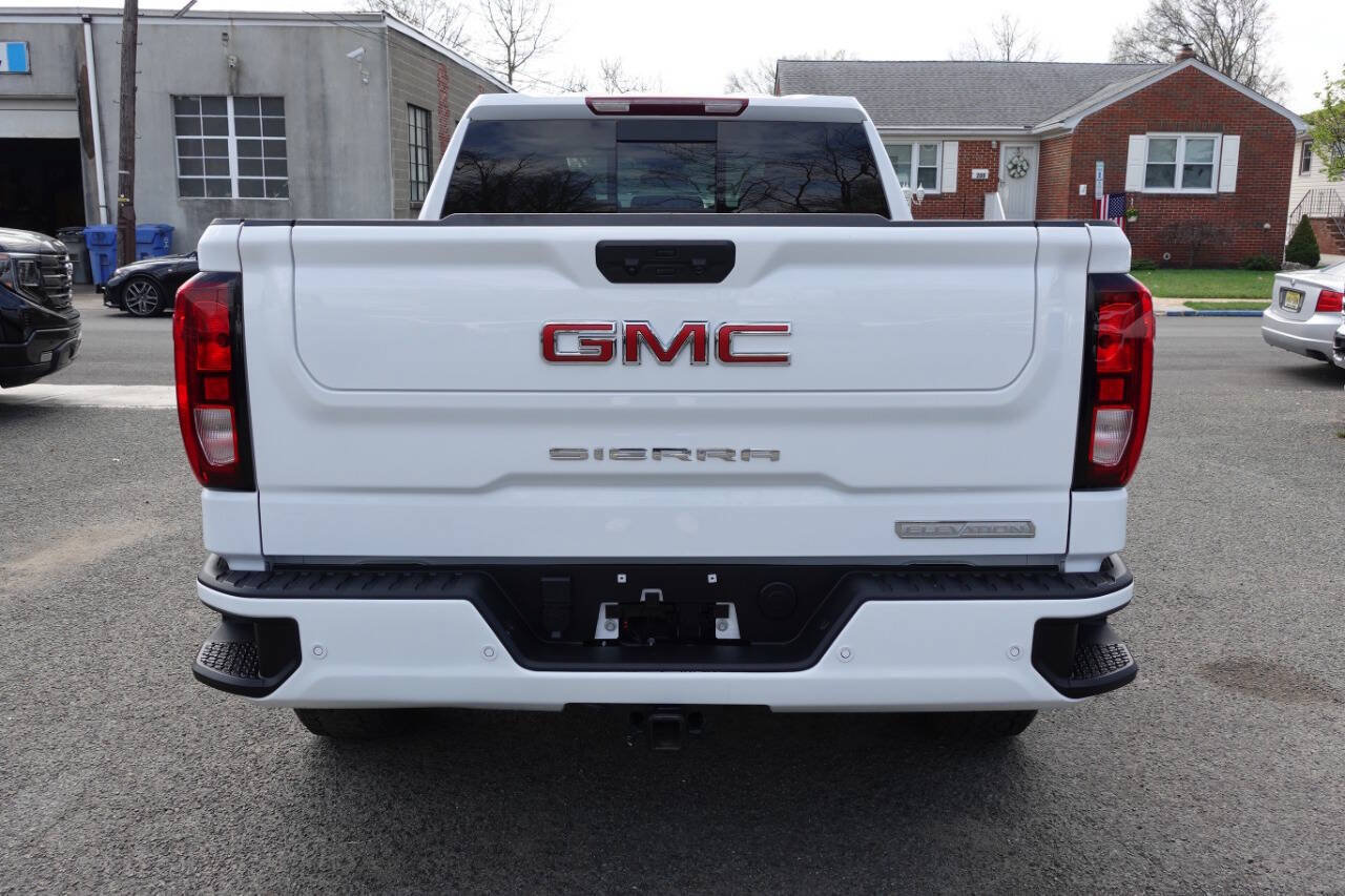 Used 2025 GMC Sierra 1500 Elevation w/ Elevation Premium Package AWD/4WD image 8