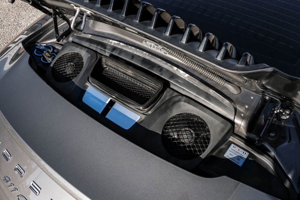 Used 2017 Porsche 911 Carrera image 40