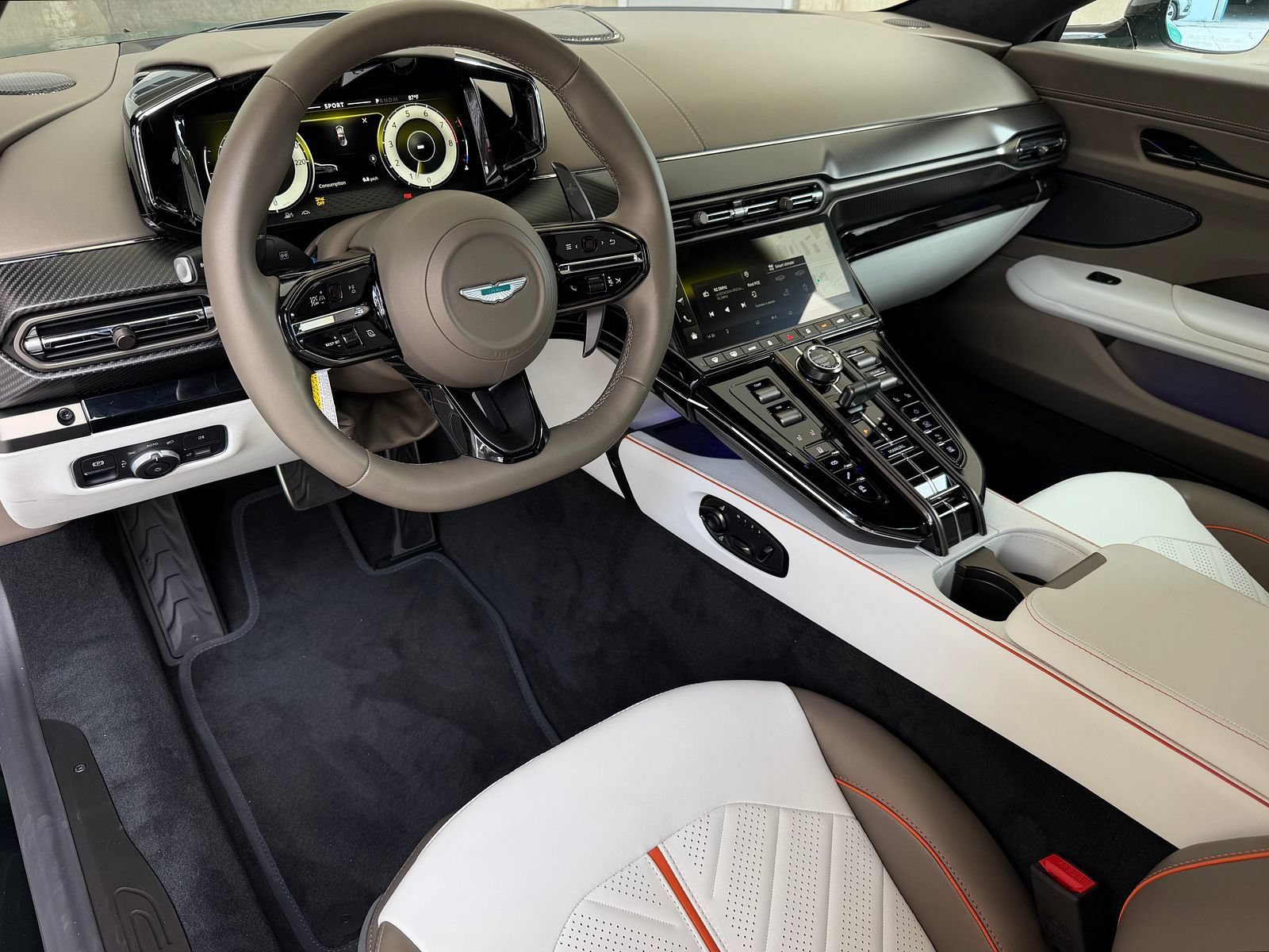 New 2026 Aston Martin V8 Vantage S RWD image 3